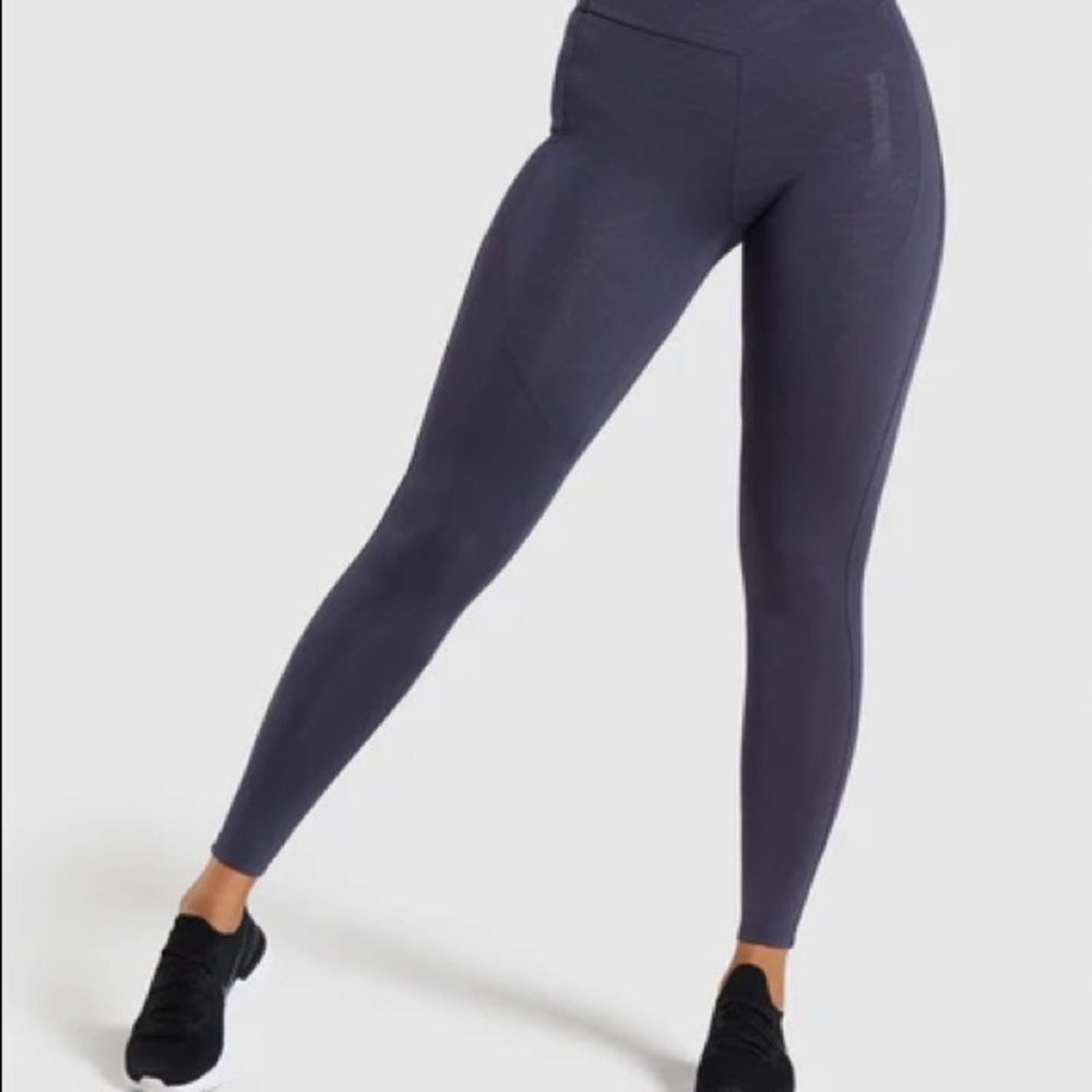 Gymshark Lustre Leggings, purple. Size Small